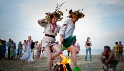 Якого числа івана купала в 2016 році обряди, традиції, звичаї, привітання з івана купала (купала) Якого числа івана купала в 2016 році обряди, традиції, звичаї, привітання з івана купала