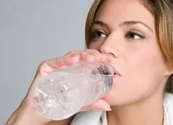 Як пити воду, щоб схуднути
