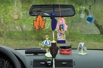 Який освіжувач повітря краще в автомобілі (автомобілі) Який освіжувач повітря краще в автомобілі