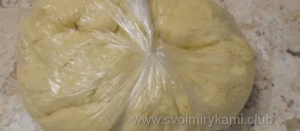 Як приготувати пиріг з листкового тіста з м'ясом по пошаговому рецептом і фото (пиріг) Як приготувати пиріг з листкового тіста з м'ясом по пошаговому рецептом і фото