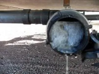 Як розморозити пластикову трубу водогону чи каналізації (операції з трубами) Як розморозити пластикову трубу водогону чи каналізації