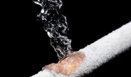 Як розморозити водопровідну пластикову трубу під землею (як розморозити водопровідну пластикову трубу під землею причини заморозки уникнути способи що робити поетапні дії відео) Як розморозити водопровідну пластикову трубу під землею