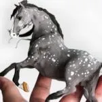 Іграшковий гараж з коробок - зелений будинок