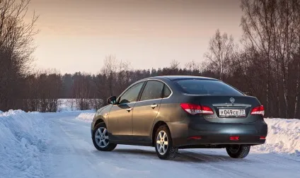 Ігноруємо українські дороги з новим седаном nissan almera (nissan) Ігноруємо українські дороги з новим седаном nissan almera