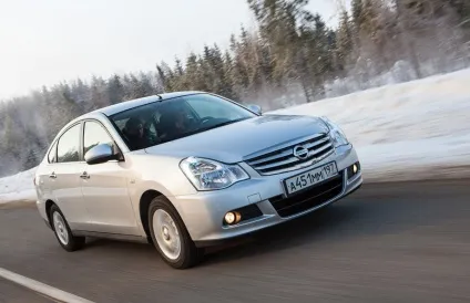 Ігноруємо українські дороги з новим седаном nissan almera (almera) Ігноруємо українські дороги з новим седаном nissan almera