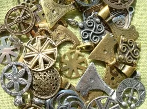 Як створити захист від злих і заздрісних людей на роботі