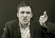 Як вивести його на емоції