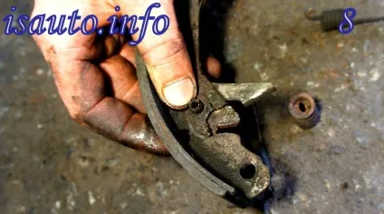 Як замінити задні гальмівних колодок на автомобілях daewoo lanos, (деу ланос), sens, (сенс) (задні) Як замінити задні гальмівних колодок на автомобілях daewoo lanos, (деу ланос), sens, (сенс)