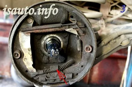 Як замінити задні гальмівних колодок на автомобілях daewoo lanos, (деу ланос), sens, (сенс) (задні) Як замінити задні гальмівних колодок на автомобілях daewoo lanos, (деу ланос), sens, (сенс)