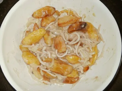 Кальмари з картоплею, запечені в духовці, в горщиках (картоплею) Кальмари з картоплею, запечені в духовці, в горщиках