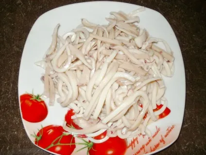 Кальмари з картоплею, запечені в духовці, в горщиках (картопля запечена з кальмарами) Кальмари з картоплею, запечені в духовці, в горщиках