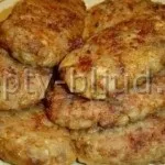Картопля з куркою і грибами у вершковому соусі