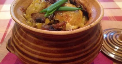 Картопля з грибами (з м'ясом, під майонезом) в духовці рецепти (грибами) Картопля з грибами (з м'ясом, під майонезом) в духовці рецепти