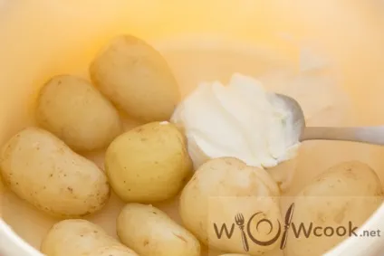 Картопляна запіканка з кальмарами