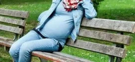 Коли починає ворушитися дитина в животі при вагітності
