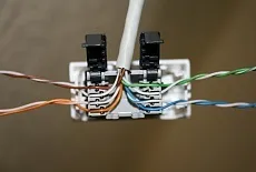 Комп'ютерна розетка rj-45 - що це таке основні різновиди та як підключити (замовити) Комп'ютерна розетка rj-45 - що це таке основні різновиди та як підключити
