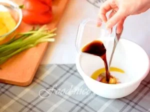 Курка з ананасом - рецепт класичний покроковий (салат курка з ананасами рецепт класичний) Курка з ананасом - рецепт класичний покроковий