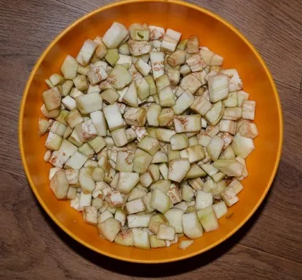 Курка з баклажанами в мультиварці рецепт приготування (мультиварці) Курка з баклажанами в мультиварці рецепт приготування