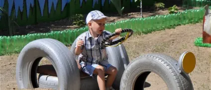 Кращі вироби з шин на дитячий майданчик фото і цікаві ідеї (вироби) Кращі вироби з шин на дитячий майданчик фото і цікаві ідеї
