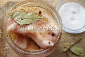 Мариноване сало - класичний рецепт в розсолі, як приготувати на (рецепт) Мариноване сало - класичний рецепт в розсолі, як приготувати на