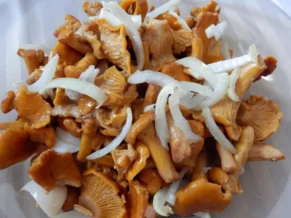 мариновані лисички