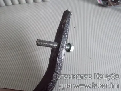 Метчикоутримувачі з реверсом