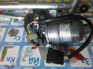 Моторчик двірників лади пріора де знаходиться і як зняти (моторчик) Моторчик двірників лади пріора де знаходиться і як зняти