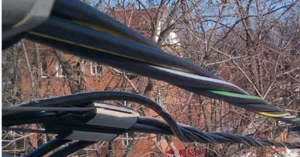Монтаж сип кабелю від стовпа до будинку (будинку) Монтаж сип кабелю від стовпа до будинку