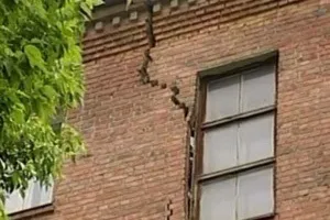 Нескладний спосіб визначення зносу будинку перед покупкою (спосіб) Нескладний спосіб визначення зносу будинку перед покупкою