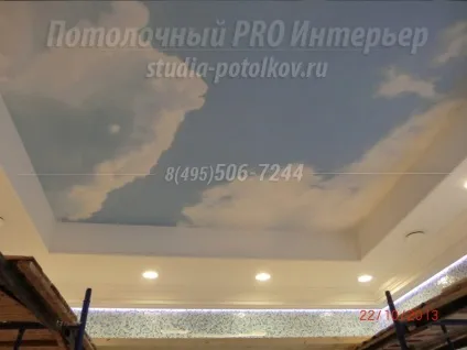 Натяжна стеля в басейні