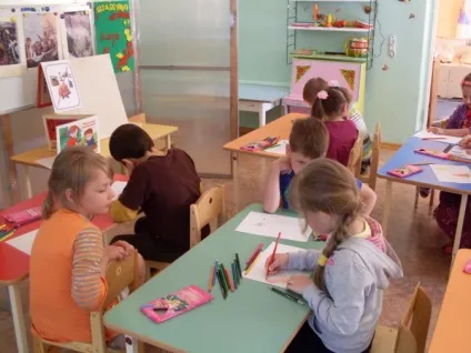 Один день з життя дитячого саду (конспекти занять) Один день з життя дитячого саду