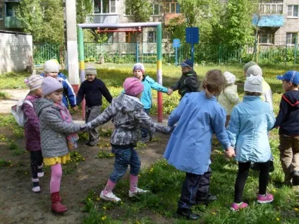 Один день з життя дитячого саду (навчання) Один день з життя дитячого саду