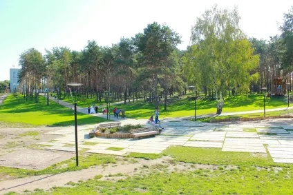 Парк - червоні вітрила - чудове місце для весільної фотосесії і відпочинку в Черкасах весільний (червоні) Парк - червоні вітрила - чудове місце для весільної фотосесії і відпочинку в Черкасах весільний