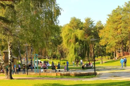 Парк - червоні вітрила - чудове місце для весільної фотосесії і відпочинку в Черкасах весільний (фотосесії) Парк - червоні вітрила - чудове місце для весільної фотосесії і відпочинку в Черкасах весільний