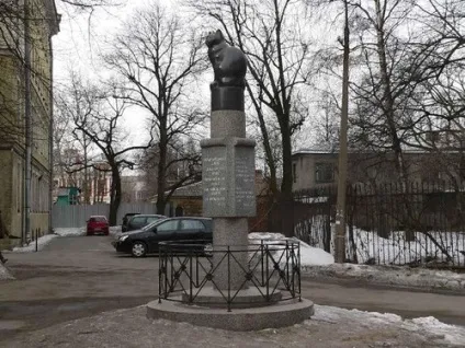 Пам'ятники кішкам котячий Харків (різне) Пам'ятники кішкам котячий Харків