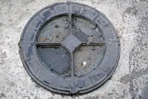 Чому кришка каналізаційного люка кругла і ще про цікаве (чому кришка каналізаційного люка кругла) Чому кришка каналізаційного люка кругла і ще про цікаве