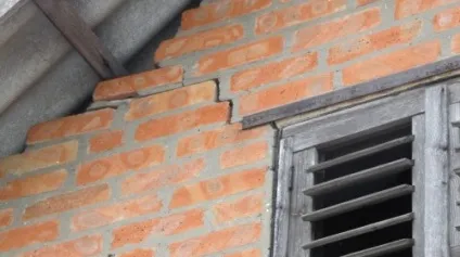 Чому тріскаються стіни будинків, центр котеджного будівництва