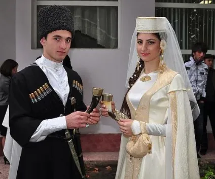 Підбірка східних тостів на весілля - в віршах і прозі (день вашого життя) Підбірка східних тостів на весілля - в віршах і прозі