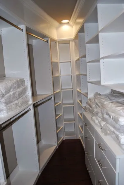 Підземний бункер на випадок атомної війни (Проект Survival Condo) Підземний бункер на випадок атомної війни
