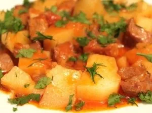 Корисні рецепти для приготування тушкованої картоплі з м'ясом в мультиварці Редмонд і Поларіс (рецепт тушкованої картоплі з м'ясом в мультиварці) Корисні рецепти для приготування тушкованої картоплі з м'ясом в мультиварці Редмонд і Поларіс