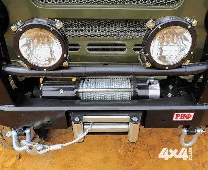 Споруда бойового «УАЗа» зі спеціальної версії uaz hunter (версії) Споруда бойового «УАЗа» зі спеціальної версії uaz hunter