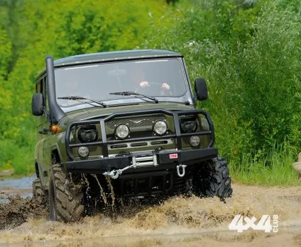 Споруда бойового «УАЗа» зі спеціальної версії uaz hunter (версії) Споруда бойового «УАЗа» зі спеціальної версії uaz hunter