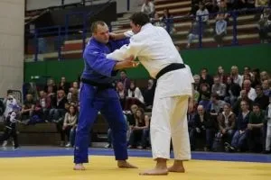 Прийоми самбо кидки, уроки для початківців, відео навчальні, бойове, спортивне, спаринг, техніка і (самбо) Прийоми самбо кидки, уроки для початківців, відео навчальні, бойове, спортивне, спаринг, техніка і