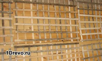 Яким розчином штукатурити дерев'яний будинок всередині своїми руками