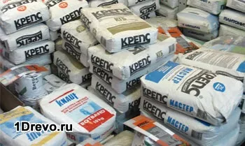 Яким розчином штукатурити дерев'яний будинок всередині своїми руками