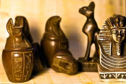 Які сувеніри краще не привозити з Єгипту (Єгипту) Які сувеніри краще не привозити з Єгипту