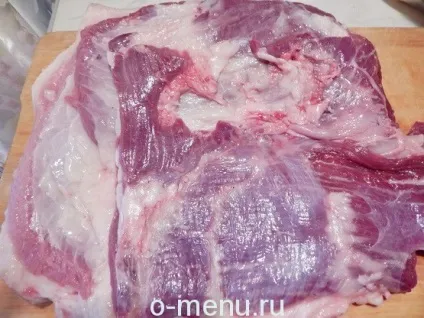 Пузаніна в духовці, їжа на столі (свята і святкове меню) Пузаніна в духовці, їжа на столі