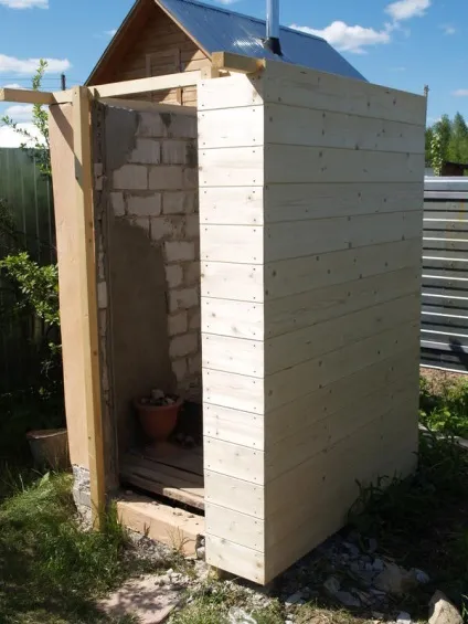 Реставрація старого дачного туалету, чи нове життя старих речей (туалету) Реставрація старого дачного туалету, чи нове життя старих речей