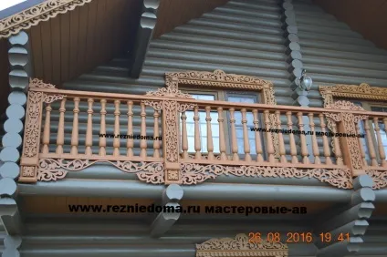 Різьблена прикраса на коник даху, карнизи, фриз, прічеліни (даху) Різьблена прикраса на коник даху, карнизи, фриз, прічеліни