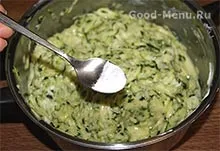 Рулет з кабачків з сиром і грибами - рецепт з покроковими фото (грибами) Рулет з кабачків з сиром і грибами - рецепт з покроковими фото